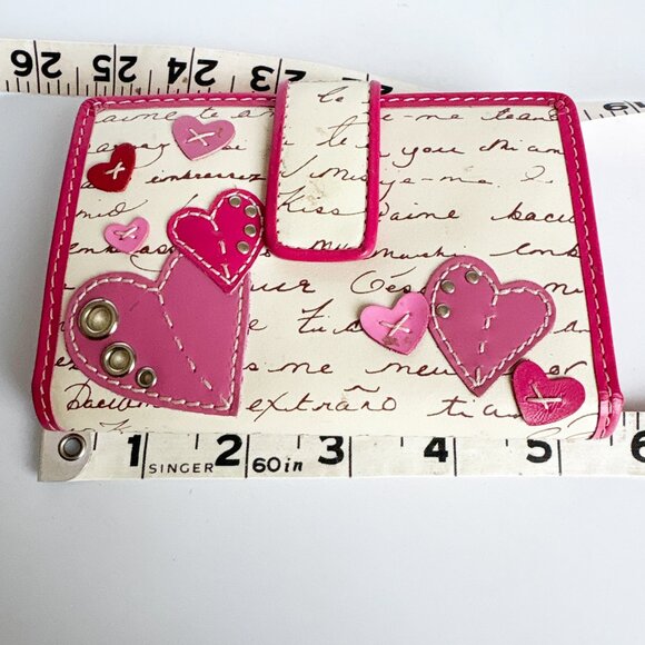 Fossil Pink Heart Leather Bifold Wallet NOS - Picture 3 of 12